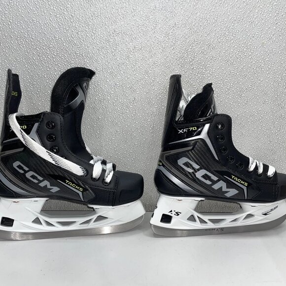 CCM Tacks XF70 Junior Ice Hockey Skates – Black – Size US 2 Regular - Picture 1 of 5